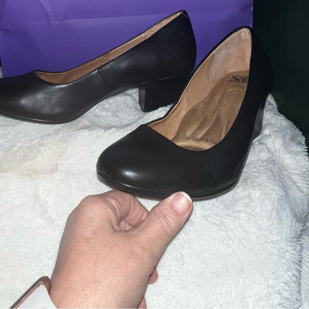 Women’s Black - Sofft 1 1/2 inch shoes size 8.